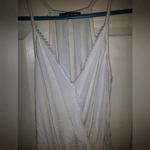 💌 5 for 15 - Small - White Shein Camisole Tank Top - Picture 2 of 6